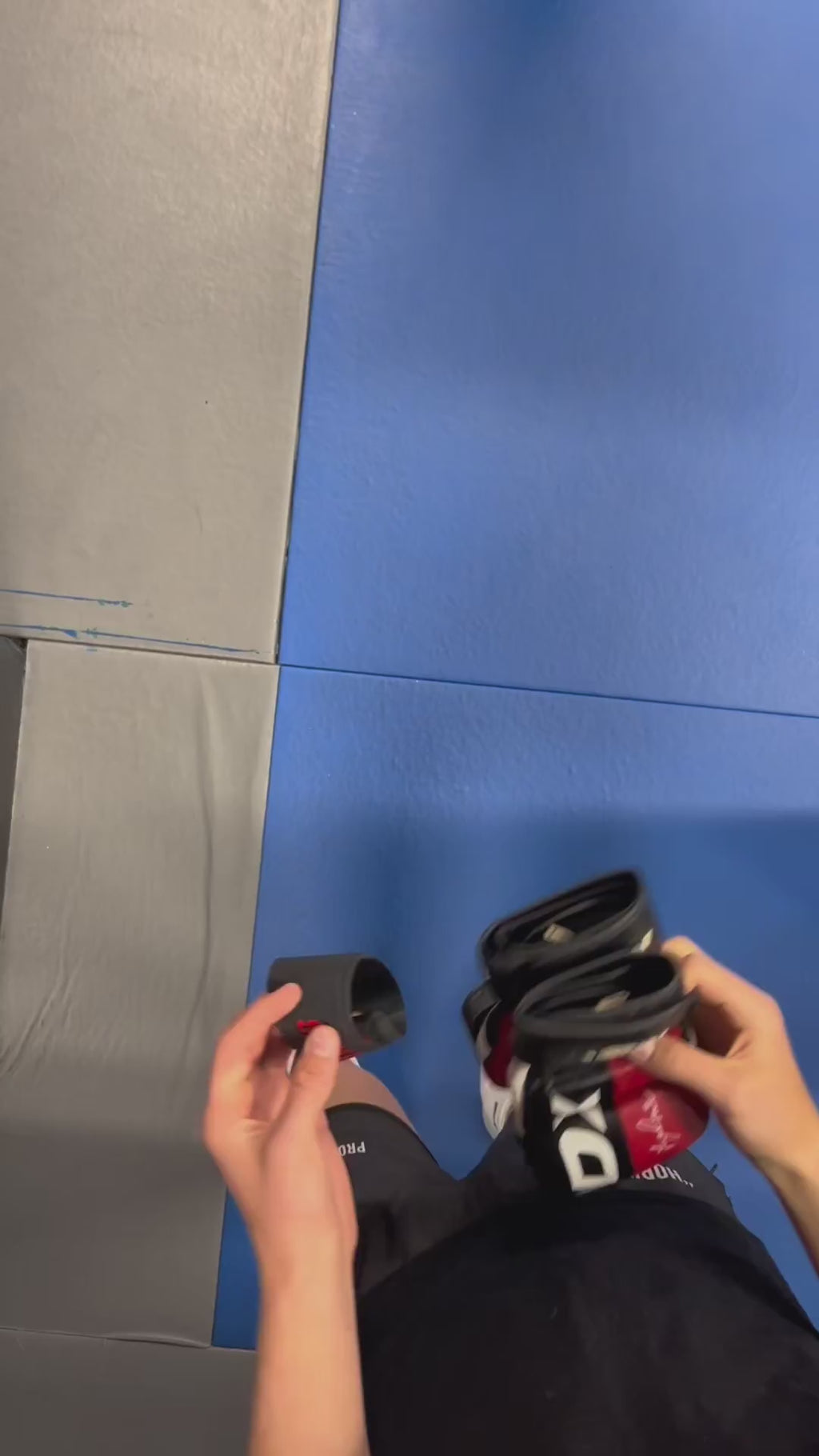 SAFECOMBAT- MMA glove wrist seal